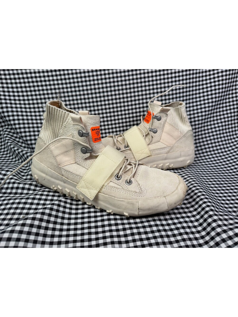 BRANDBLACK Mil-Spec Hiker Sneakers Men’s 9 Cream Suede Vibram Litebase High Top